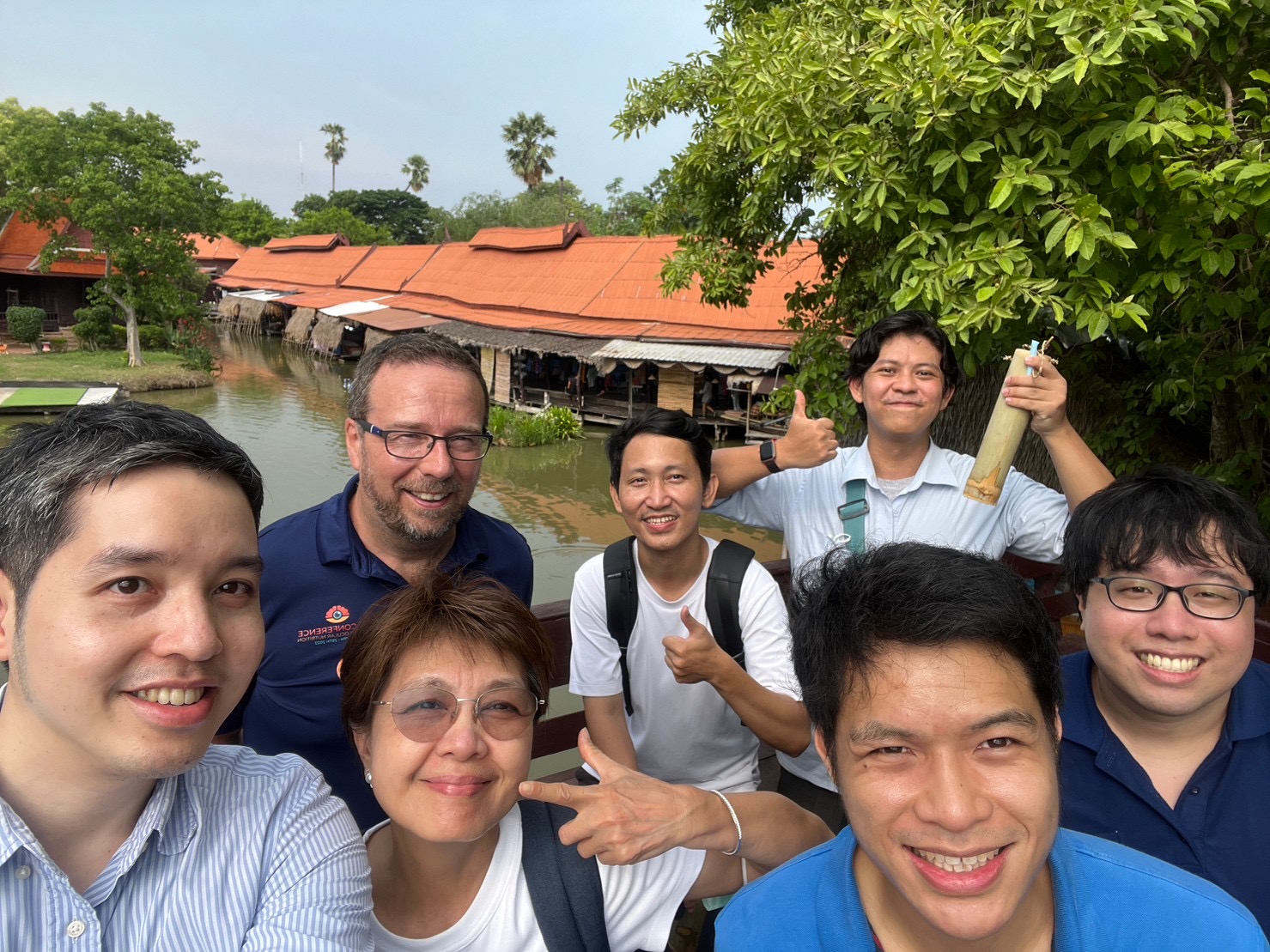 Group photo at Ayuttaya, left to right: Pawin Numthavaj, Gareth McKay, Ammarin Thakkinstian, Wanchana Ponthongmak, Panu Looaresuwan, Htun Teza,  Cholatid Ratanatharathorn